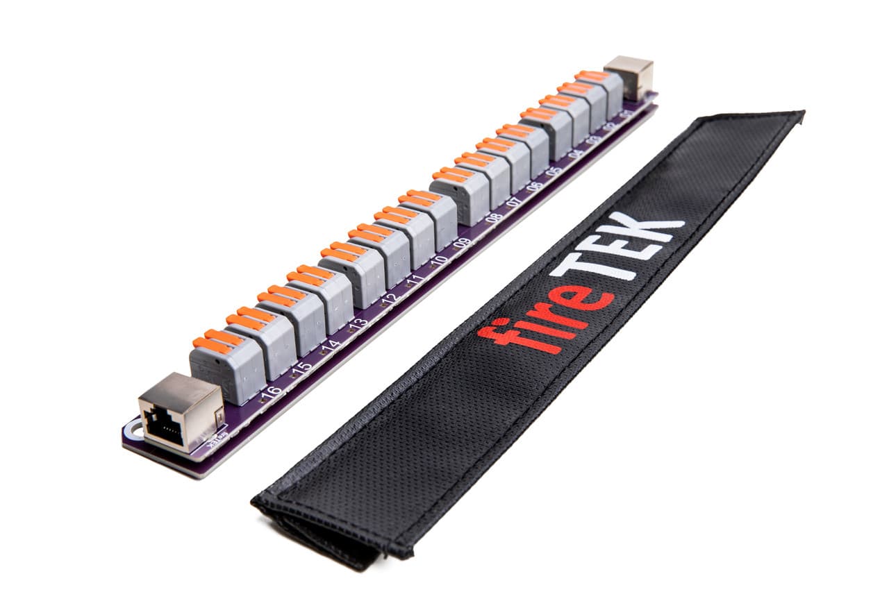 Standard 16ch rails w/ 2xRJ-45 for chain thumbnail 3
